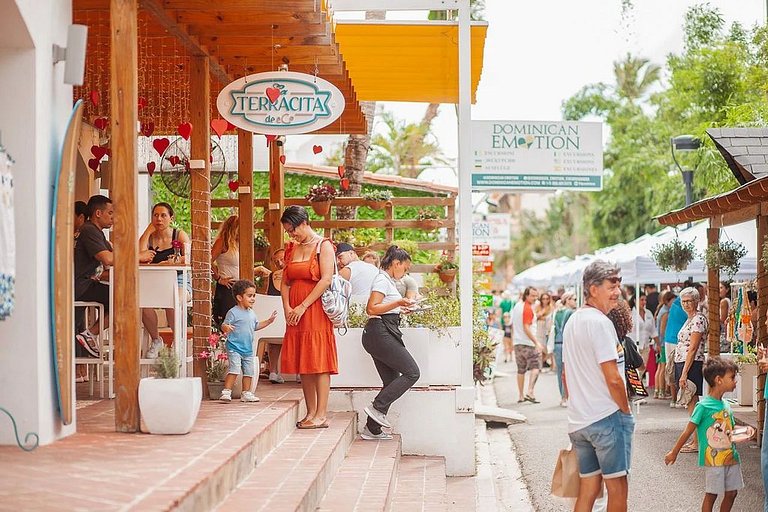 Elegant/Pool/Hot Tub/Beach