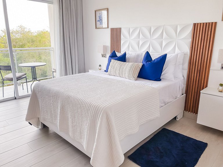 Full Kitchen/Kids Friendly/Beach/Hot Tub/Pool/WIFI