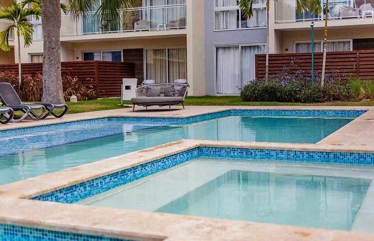 Acogedor apartamento familiar/Piscina/Playa